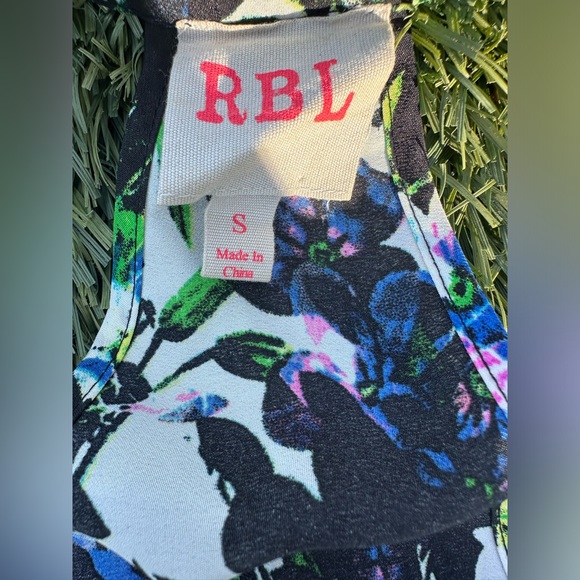 💐RBL FLORAL CUT OUT DRESS 💐SIZE SMALL - Picture 2 of 2